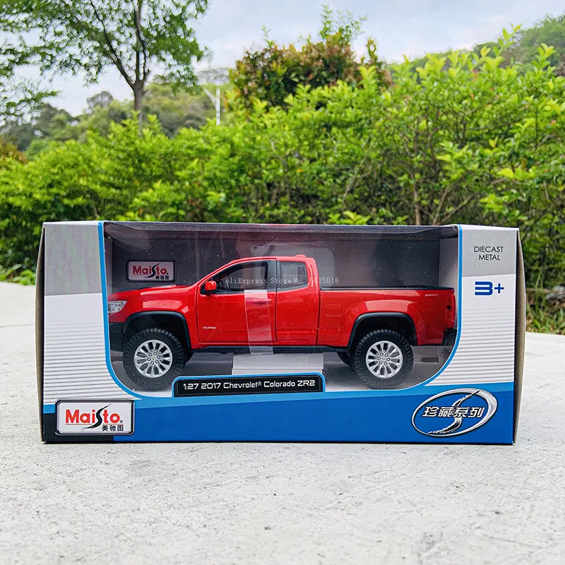 Maisto 1:27 new 2017 Chevrolet Colorado ZR2 red off-road Coupe alloy car model handicraft decoration collection toy tool gift