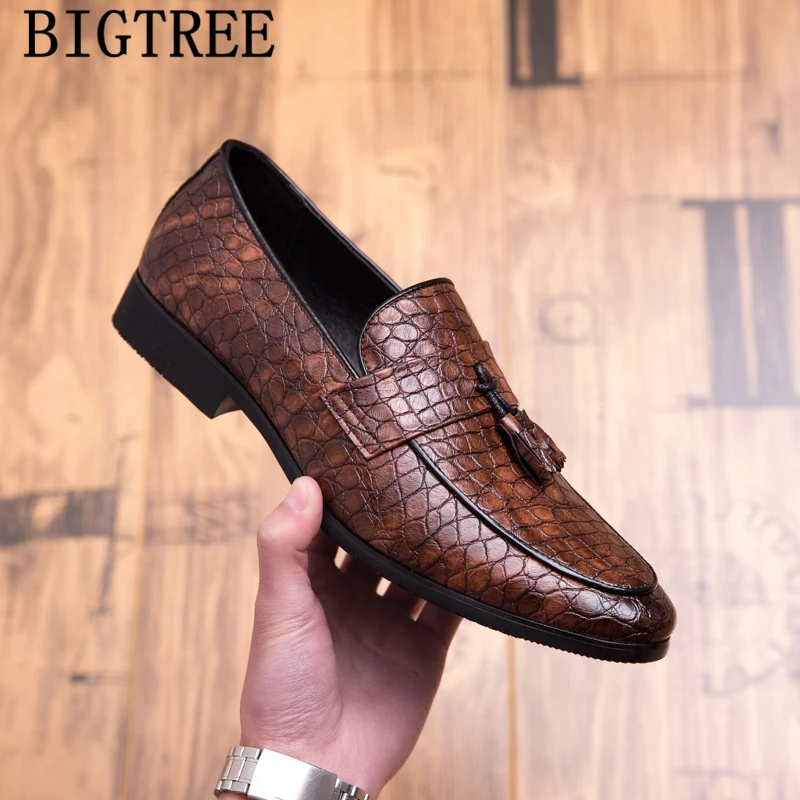 Loafers Evening Dress Tassel Shoes Men Groom Shoes Italian Shoes For Men Fashion Coiffeur Sapato Oxford Masculino Scarpe Uomo