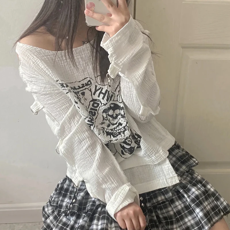 White Gothic Lady Skull Print Loose T Shirt Off Shoulder Long Sleeve Women Harajuku Thin Irregular T-shirt Korean Fashion Cloth