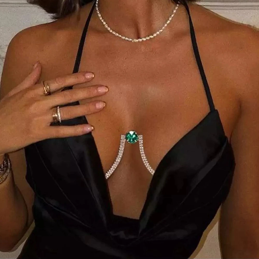 

Beach Holiday rhinestone Sexy Bikini Green Gem Chest Chain Bracket Bra Body Jewelry for Women Luxury Crystal Body Breast Chain