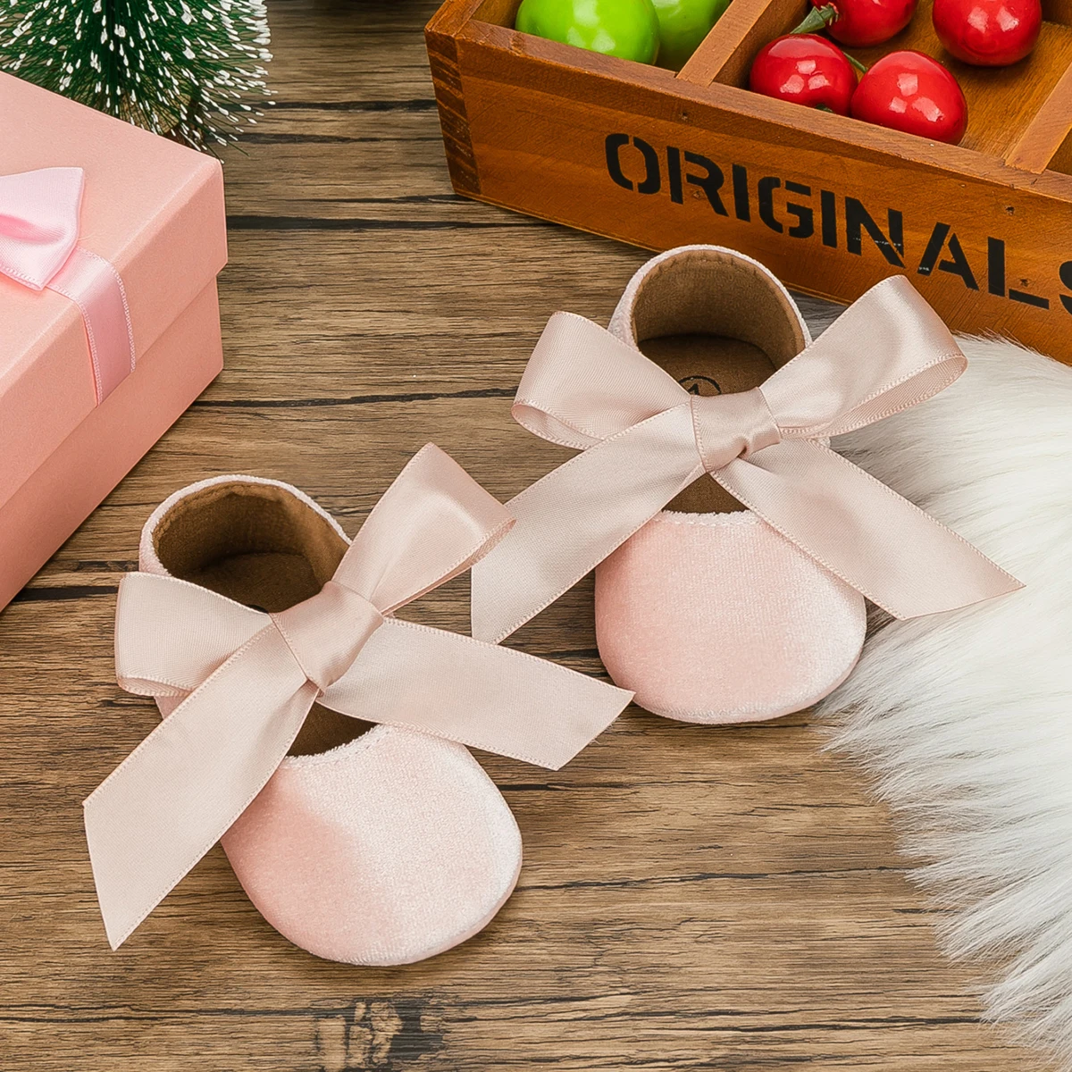 KIDSUN-zapatos de princesa antideslizantes para bebés y niñas, zapatos planos de goma de algodón con suela suave y lazo para primeros pasos, recién