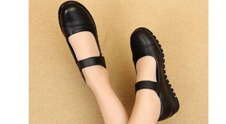 New Flat Shoes Women Slip On Shoes For Women Genuine Leather Loafers Women Flats Ladies Shoes lace up Soft bottom non-slip