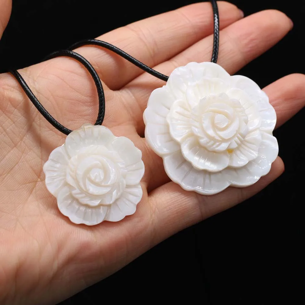 Natural Mother of Pearl Shell Charms Necklace Multi-layer Flower White Shells Pendant Chokers Necklaces or Brooch Jewelry Gift