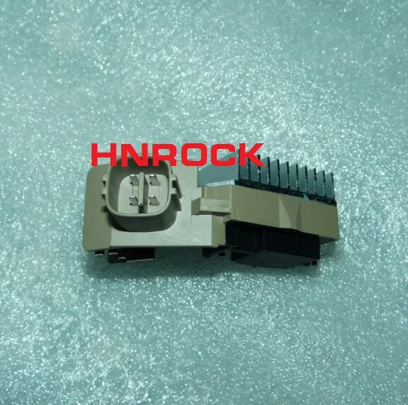 NEW Alternator Voltage Regulator 1332CQ00 0260007180 026000718 1260002700
