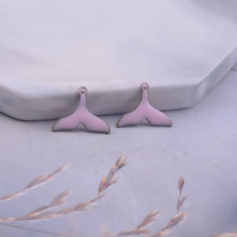 30 Stück 9*12mm beidseitig emaillierte Fischschwanz-Anhänger aus Kupfer für DIY-Schmuckherstellung – Detail 9