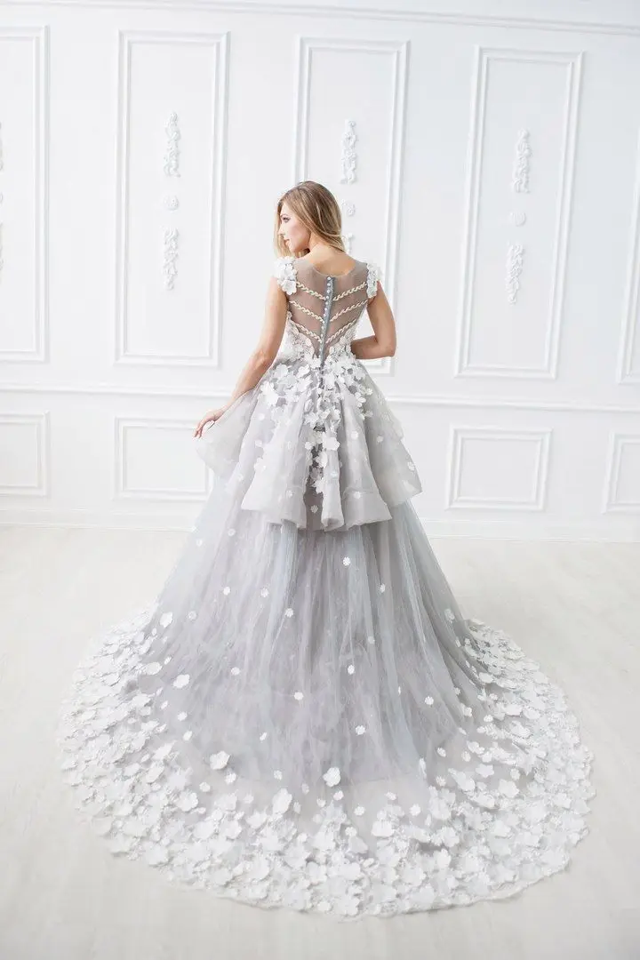 Designer A Line  Wedding Dresses Flowers Appliques Jewel Neck Vestido De Noiva Ruffles Custom Made Wedding Gowns