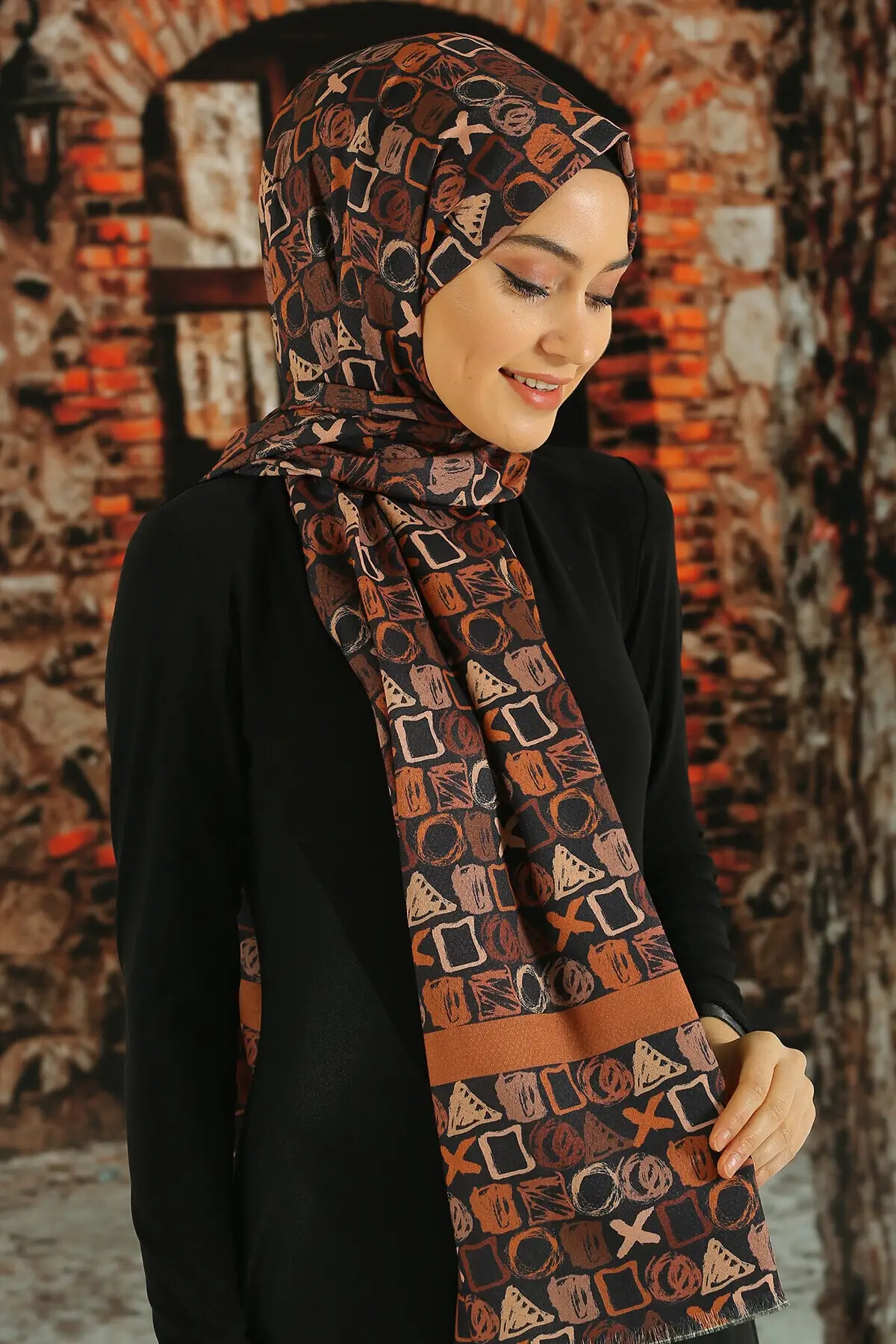 Women's Brown Patterned Cotton Shawl Fabric size: 75cm x 190cm Fabric quality: 60 cotton-40 of polyeste