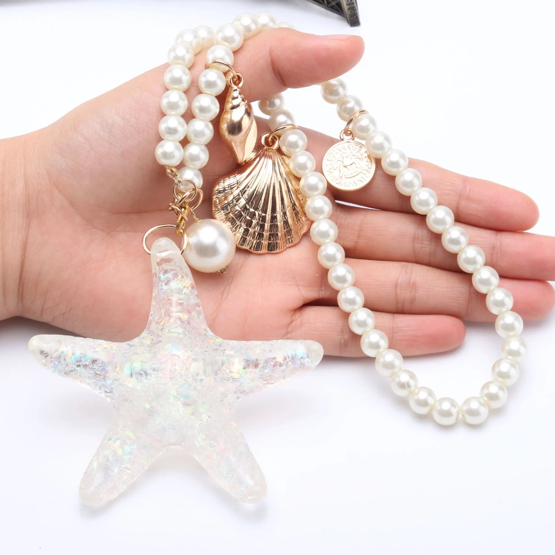 New Fantasy Cartoon Sea World Pearl Shell Starfish Keychain Pentagram Crystal Key chain Ladies Bag Car Key Alloy Pendant Jewelry
