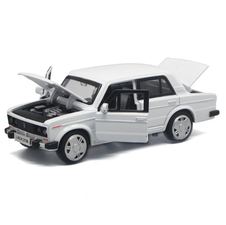 1/32 Russian LADA 2106 Alloy Classic Model Car Toy Diecasts Metal Casting Vehicle Pull Back Music Light Car Toys For Kids Toys