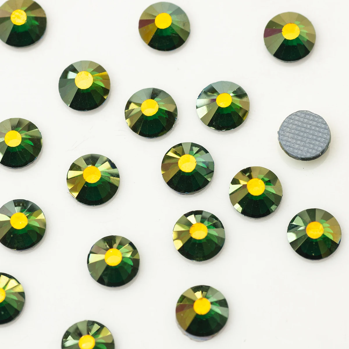 YANRUO 2058 Farben AB Hot-Fix Glas Strass Flatback Eisen auf Kristalle Strass für Kleidungsstück Dekoration vergoldet AB – Detail 5