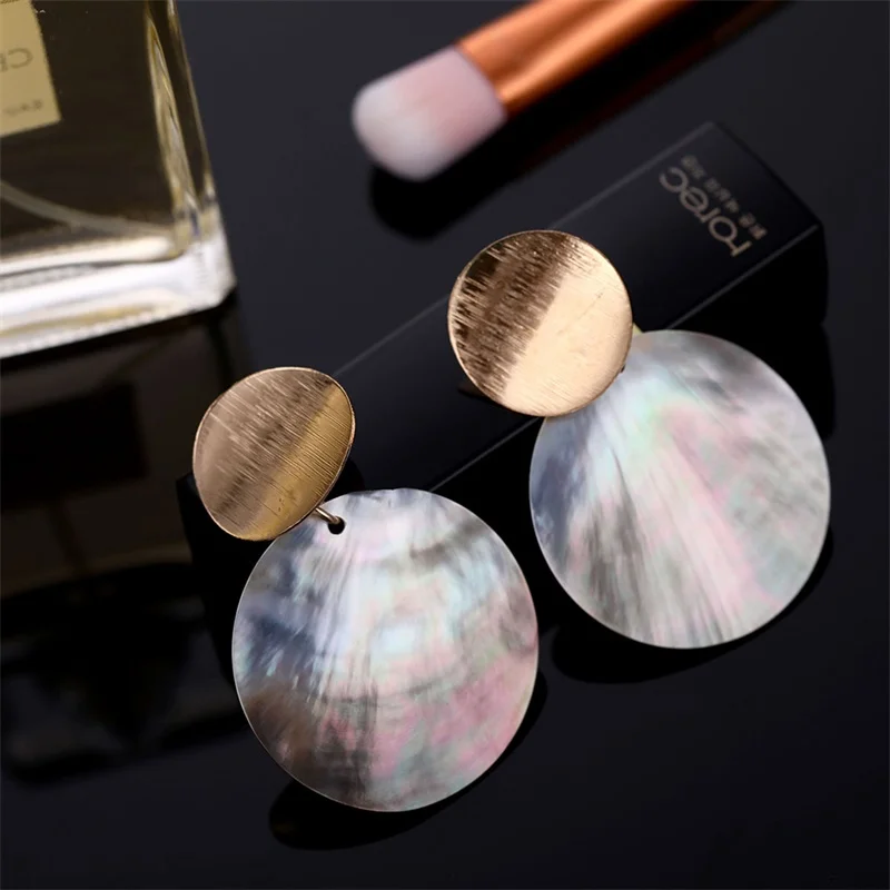 New Fashion Round Shell Clip Earrings Without Piercing Metal Geometric Earrings for Women Gilrs Ladies Statement Jewelry