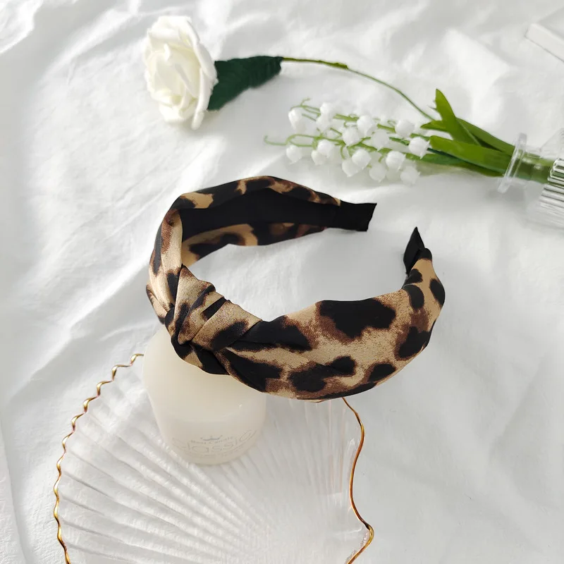 2021New fashion products Leopard flannel pearl knotted headband for Women Elastic Girl Hair Accessories Headwear