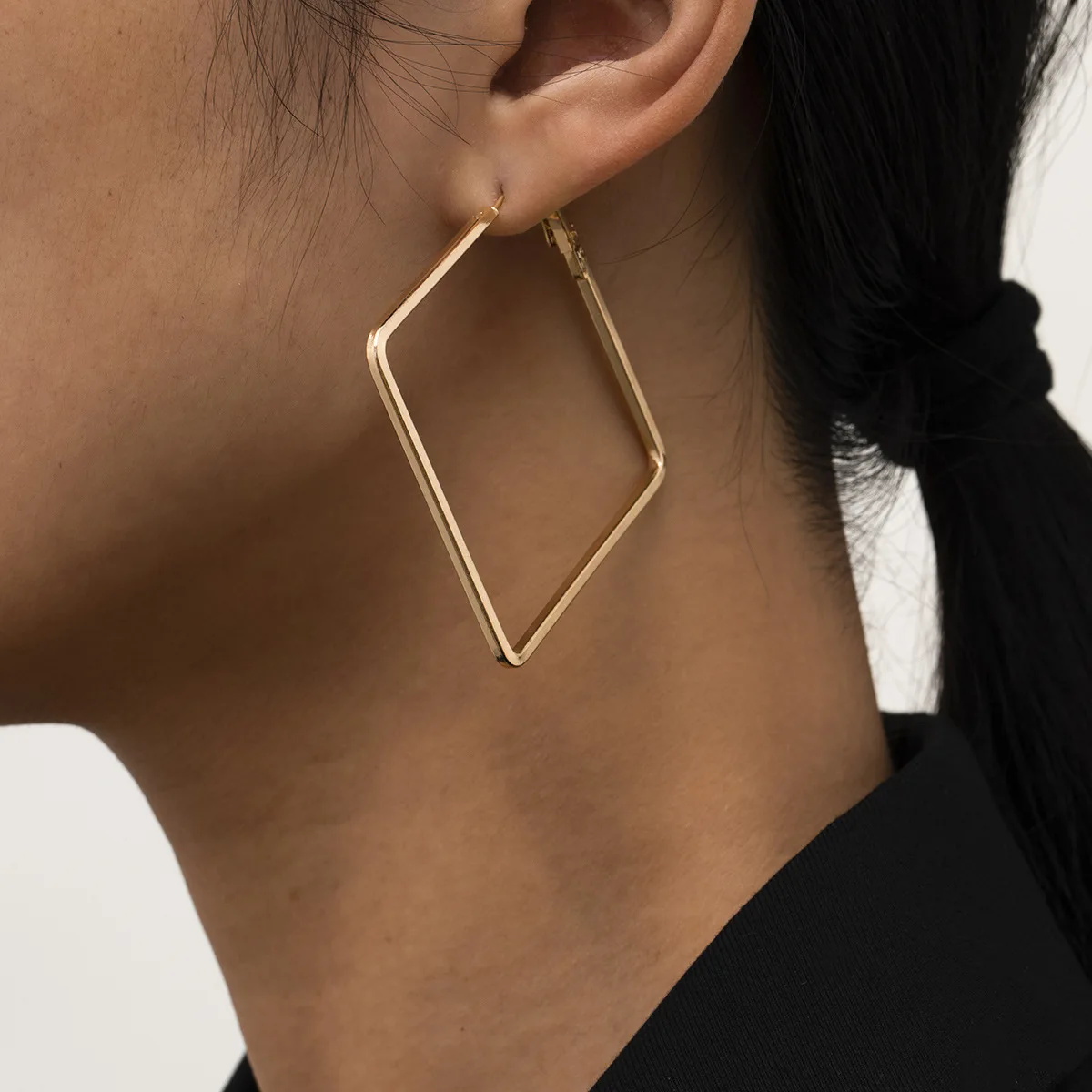 Hiphop Rock Big Square Star Round Hoop Earrings For Women Fashion Jewelry Steampunk Simple Hollow Geometry Ear Hook Girl Gift