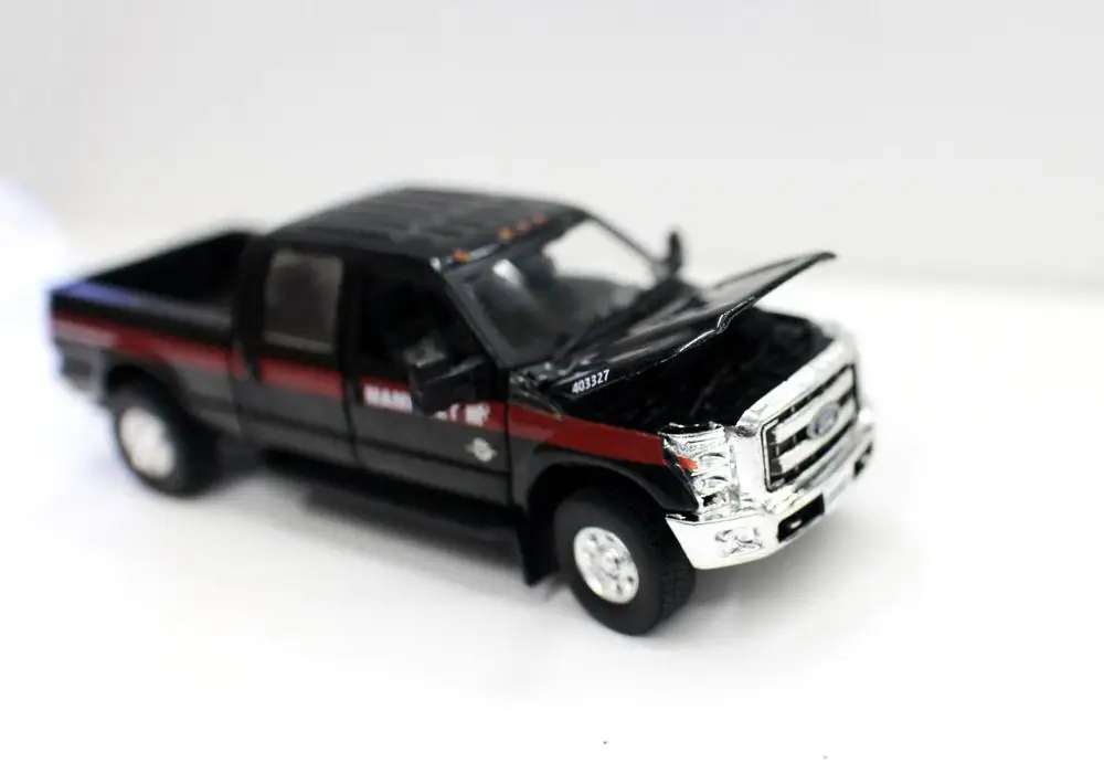 Scale models 1/50 2016  F250 Pickup Truck diecast car for collection gift Opened Doors For Collection Gift