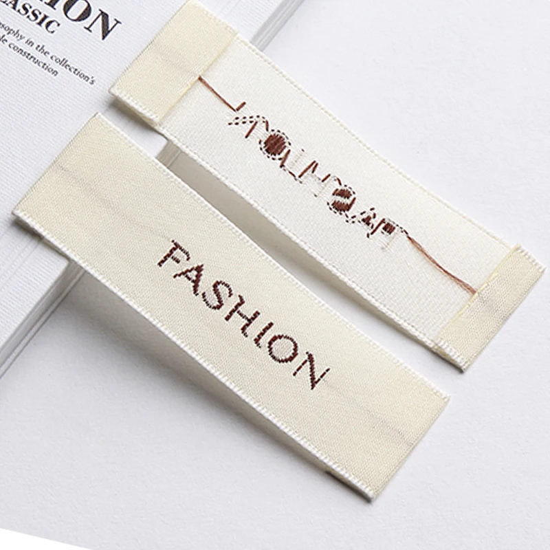 Wooden Shuttle Machine Knitted Edge Garment Accessories Loop Fold Labels Customized Logo Woven Labels Fabric Collar MaterialSoft