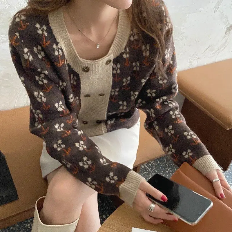 Retro Double-breasted Jacquard Knitted Cardigan Women\'s 2023 Autumn And Winter New Korean Temperament Contrast Sweater