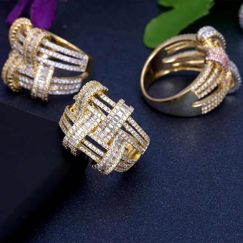 Bride Talk Fashion Creative Cross Twisted Line Flash Micro Inlay Trapezoid Zircon Ring Women Shiny Wedding Party Jewelry