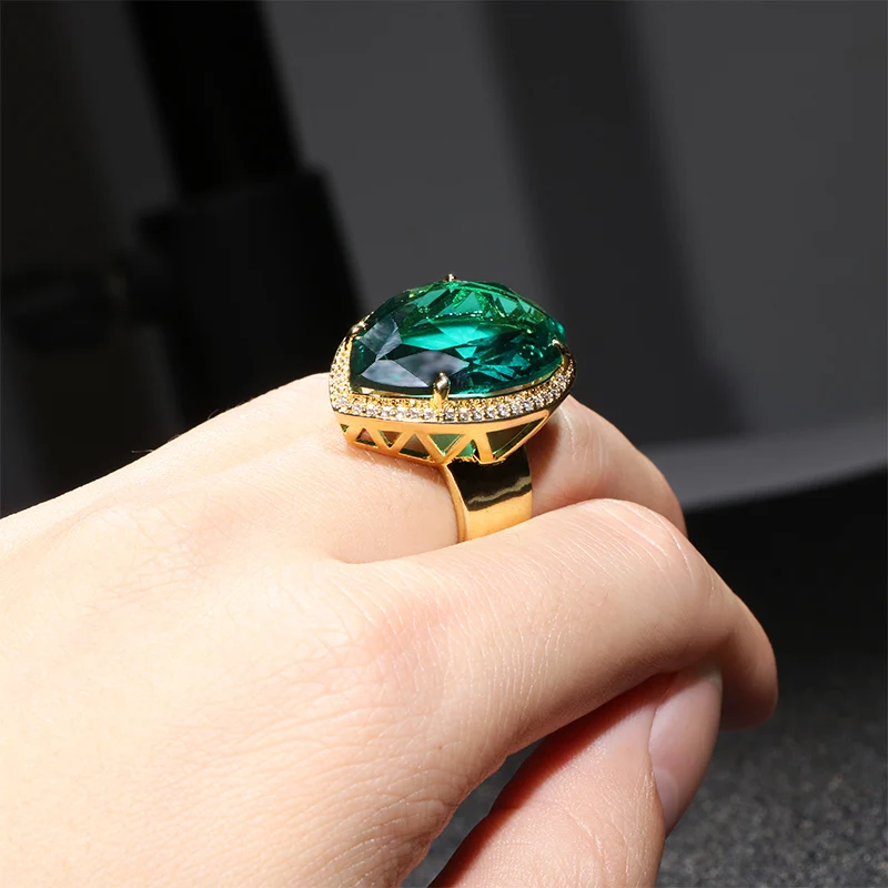 Cellacity Luxury Design Silver 925 Jewelry Gemstones Ring for Women Large Water Drop Shaped Emerald Party Banquet Female Gift