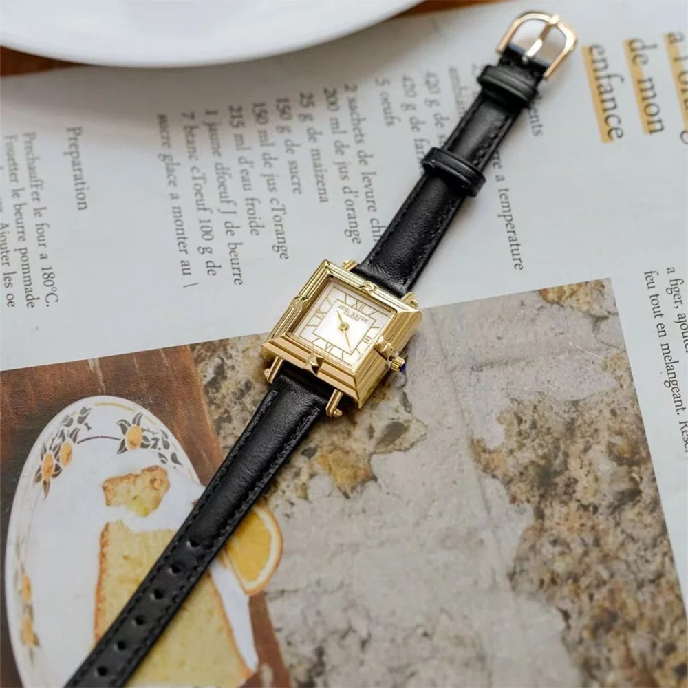 Antique Square Watches for Women Old Fashion Back Leather Strap Wrist watch Roman Vintage Modern Girls Watches Quartz Clock 3bar