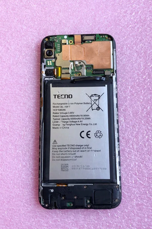 Tecno BL-49: La batteria che ha salvato il mio Tecno Spark 6 Air dalla morte prematura