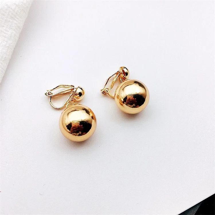 GRACE JUN Korean Style Gold Color Pearl Clip on Earrings No Pierced for Women Party Wedding Fashion Cuff Earrings Luxury Jewelry