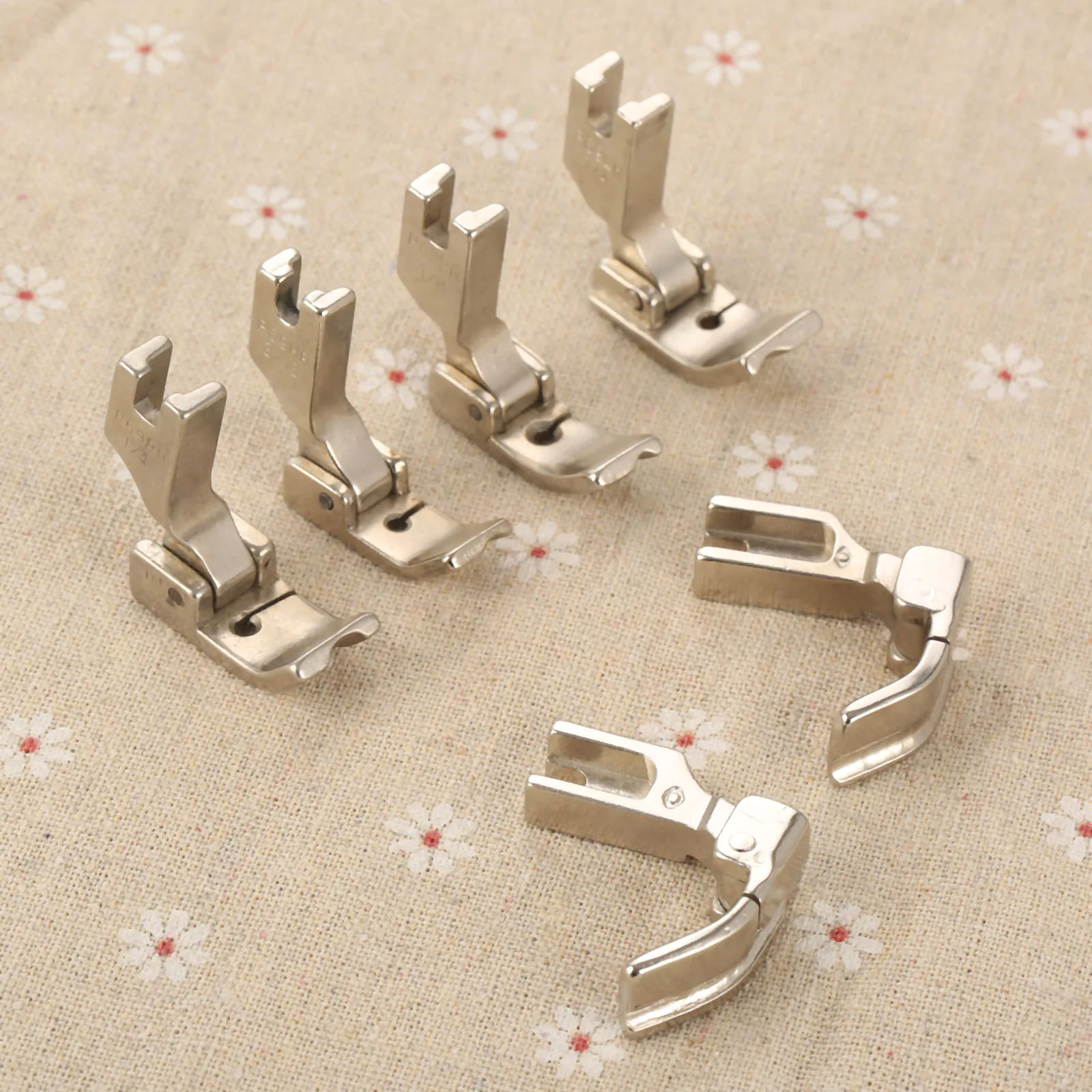 1Pc Piping Cording Foot Left /Right Side P69LH/RH 1/8 3/16 1/4 for Single Needle Flat Bed Lock Stitch Industrial Sewing Machines