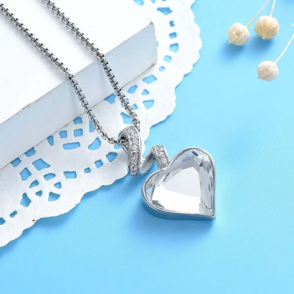 

Beautiful Crystal Heart Cremation Urn Necklace for Women to Hold Loved One Memorial Ashes,Personized Cremation Urn