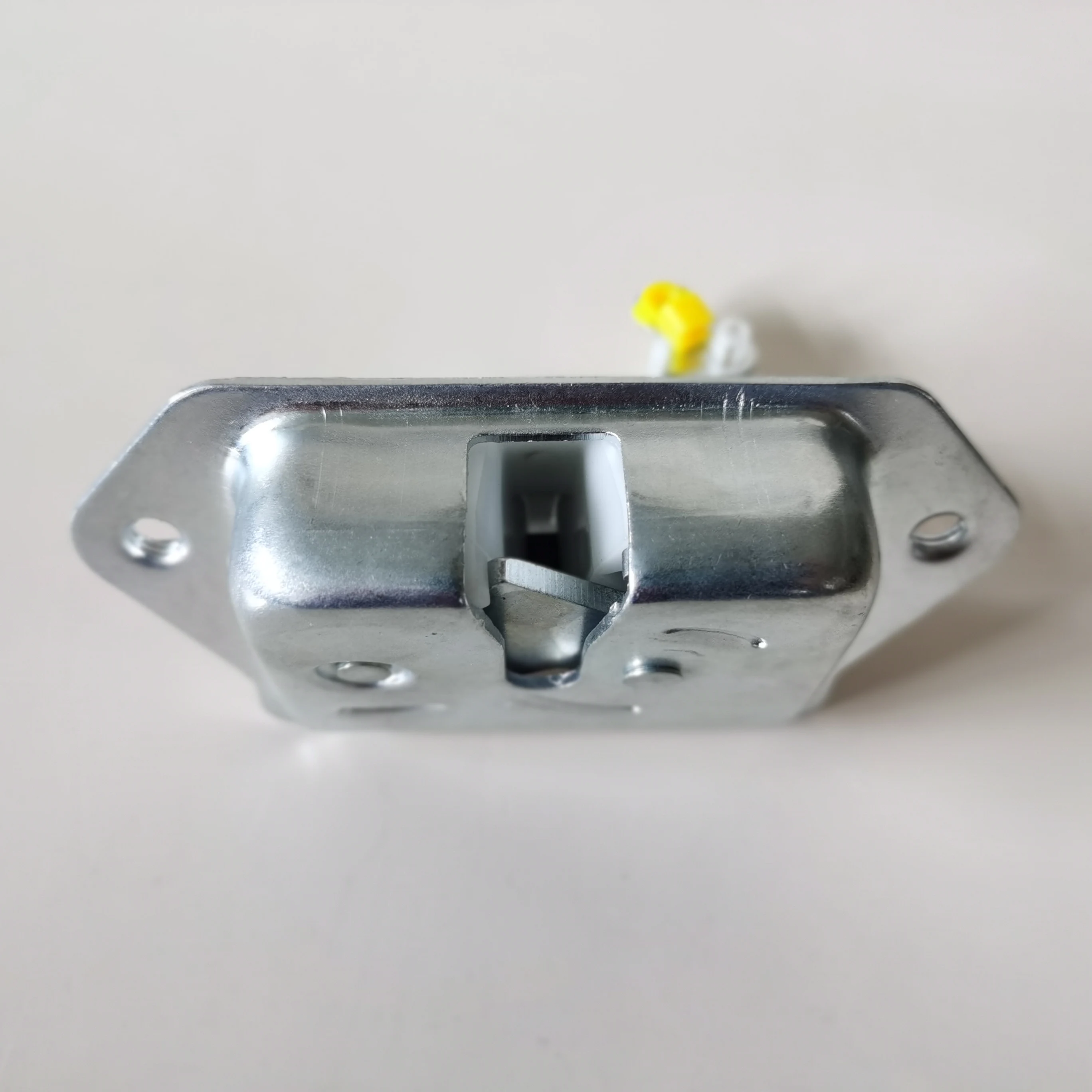 Per nissan ad wagon 1990-1998 di sole y10 portellone bloccare di nuovo porta fermo 90502-60R00 90502 60R00 9050260R00