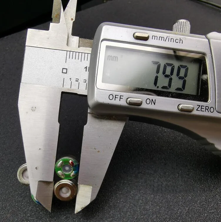 8 مللي متر الألياف الخشب وحدة الحجاب الحاجز ، باس الثقيلة ، الإناث السم ، حقل الصوت الكبير 32 أوم 4 قطعة