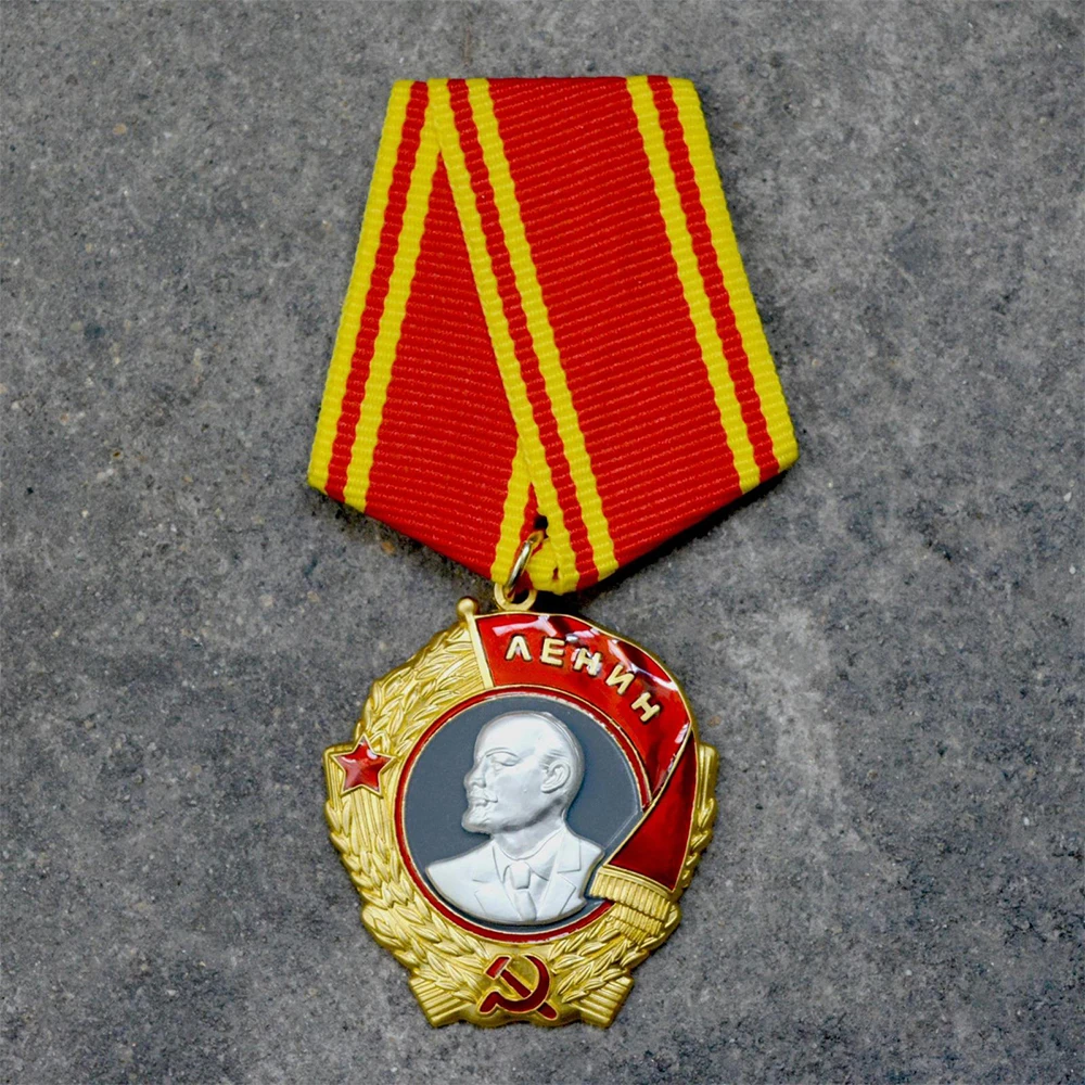 USSR Soviet Union CCCP Orden Lenin Medal Russia Military Decoration Flag Insignia Gold Badge