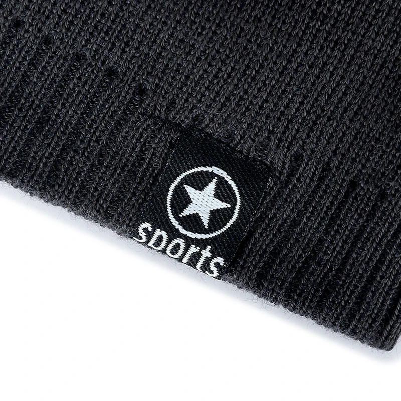 Nowe czapki zimowe Unisex Jednokolorowe czapki z dzianiny dla mężczyzn i kobiet Star Sports Beanie Cap Outdoor Dodaj futrzaną podszewkę Ciepłe