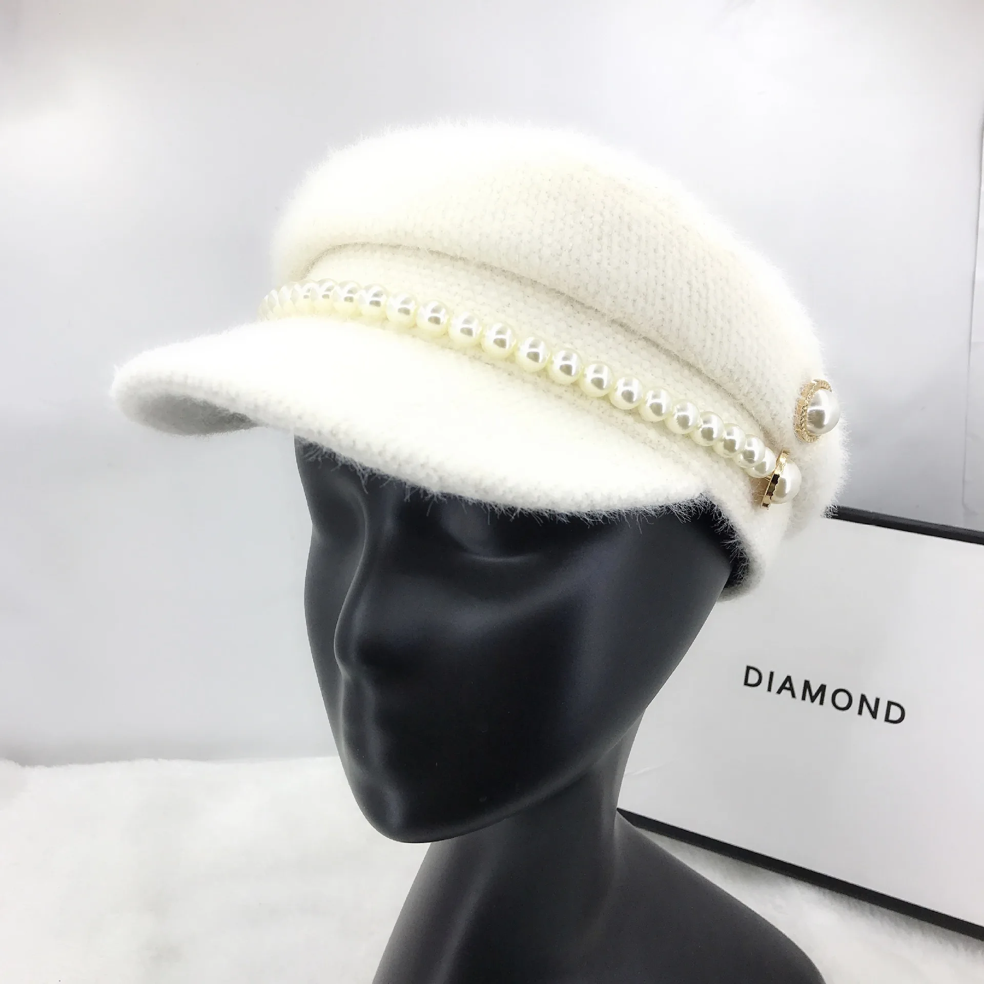 European White Black Fisherman Cap Elegant Vintage Mink Fur Warm Navy Cap Pearl Chain Casquette Cap Winter Warm Femme Beret Hat image 5