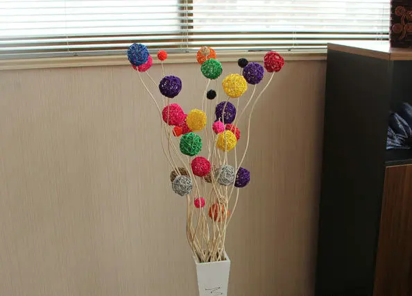 10pcs/lot 3cm 11 Colors Rattan Ball Ornaments Sepak Takraw Home Decorations DIY Ornaments Festival Decor Kids Toys Wooden Ball