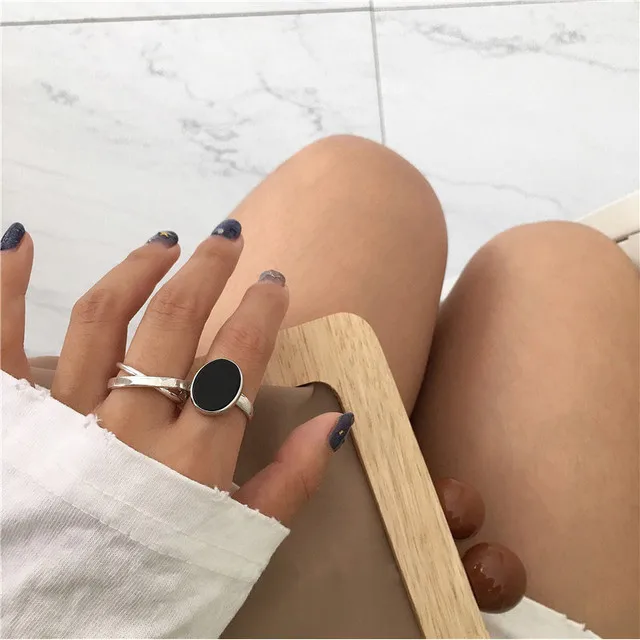 Simple Fashion Black Drop Glaze Oval Shaped Silver Color Open Ring For Women Party Jewelry Gifts