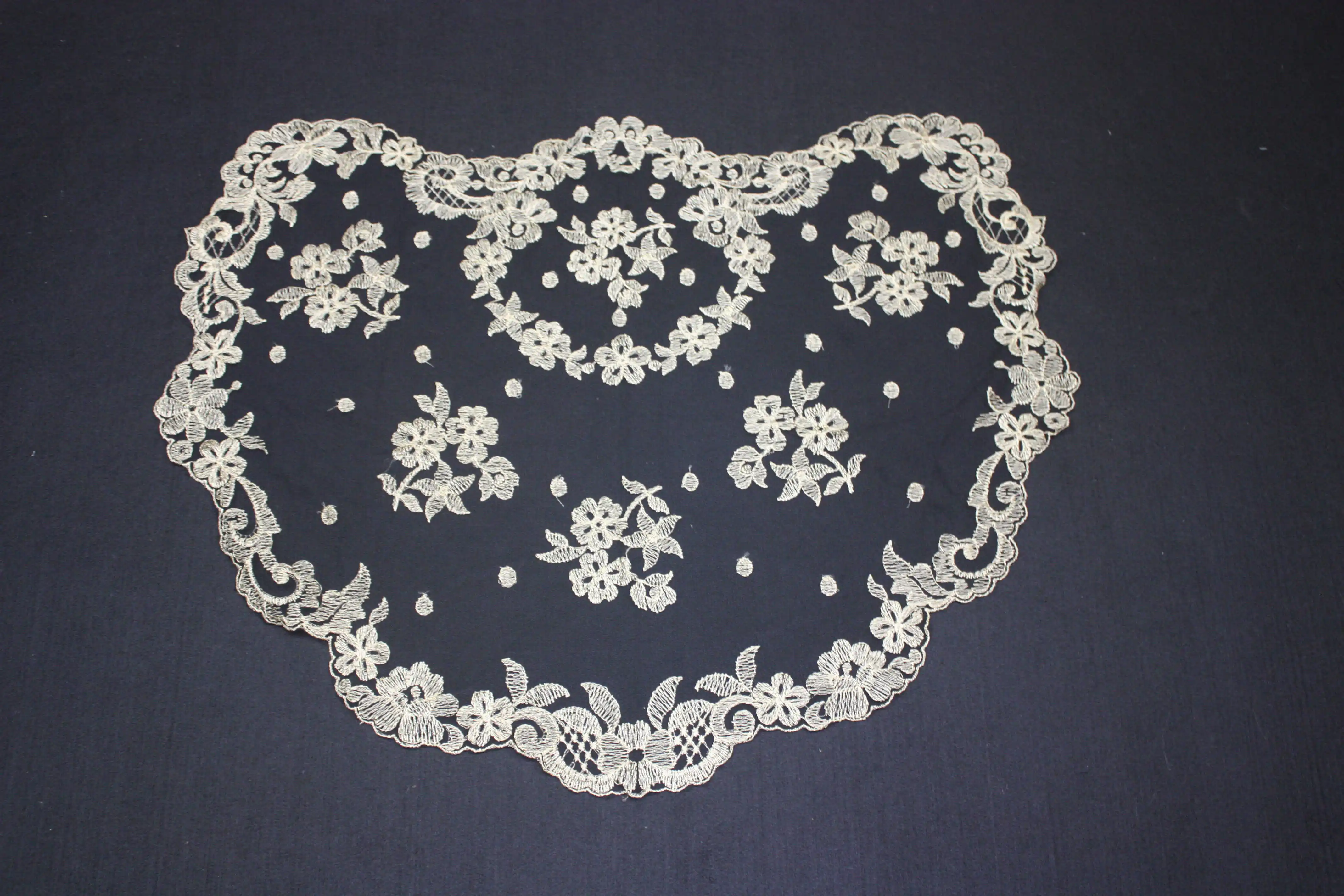 

Small Child Round Lace Veil ,Embroidery Catholic Veil