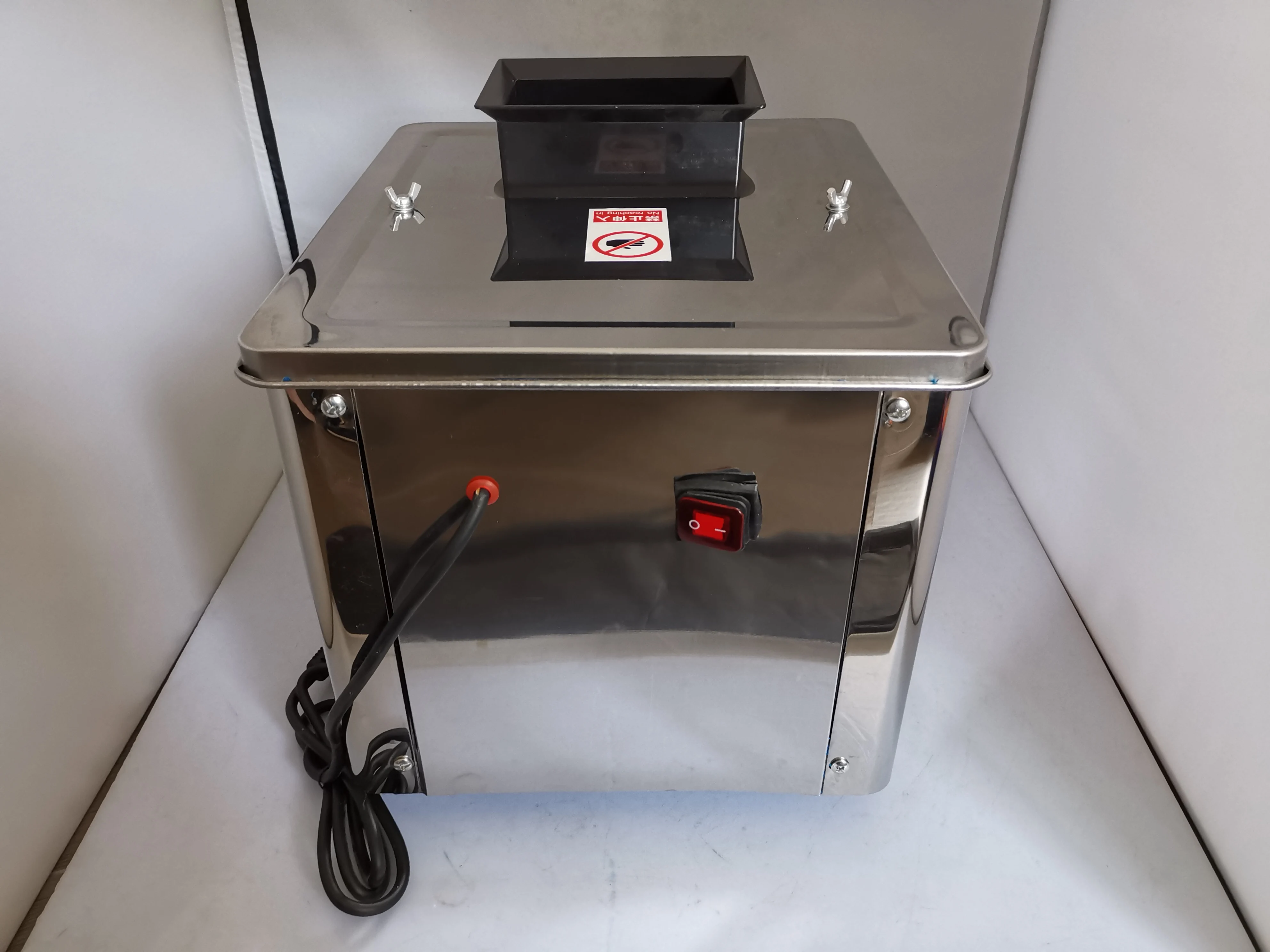 ماكينة تقطيع لحم آلية صغيرة من الفولاذ المقاوم للصدأ ، آلة التكعيب المنزلية لحم الخنزير الشريط