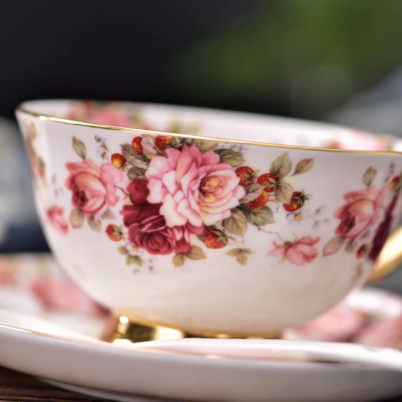 British Bone China Floral Tea Cup Saucer Spoon Set Europe Ceramic Coffee Cup 200ml Advanced Porcelain Cafe Teacup Drop Shipping