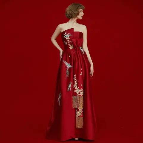 자세히 둘러보기 중국어 웨딩 드레스 와인 레드 아플리케 꽃 장식 조각 로브 빈티지 Femme 동양 드레스 미디 우아한 중국어 드레스 V2149