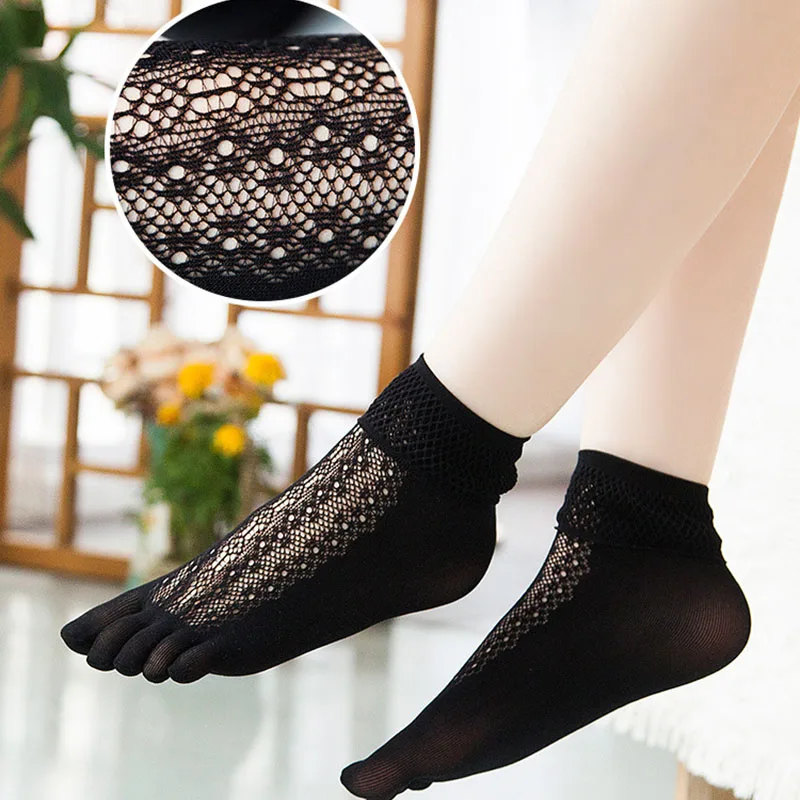 Womens Lace 5 Fingers Toe Socks Nylon Summer Thin Sexy Fishnet High Elastic Harajuku Happy Socks Solid Black White Sheer Socks