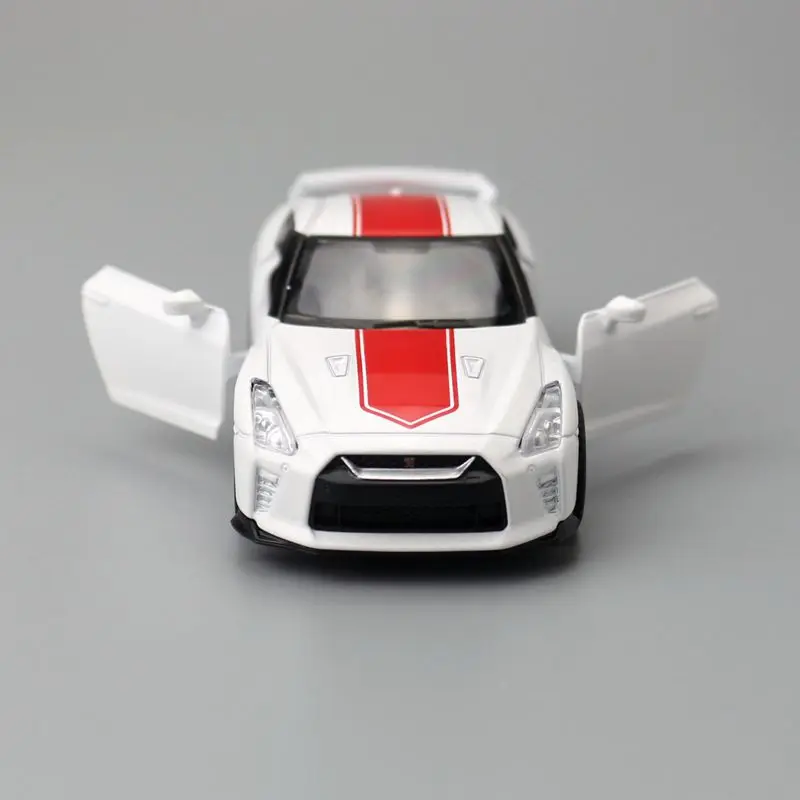 1/42 Nissan GT-R R35 Super Race Toy Car Model For Children Diecast Metal Miniature Pull Back Collection Gift Kid Boy Match Box