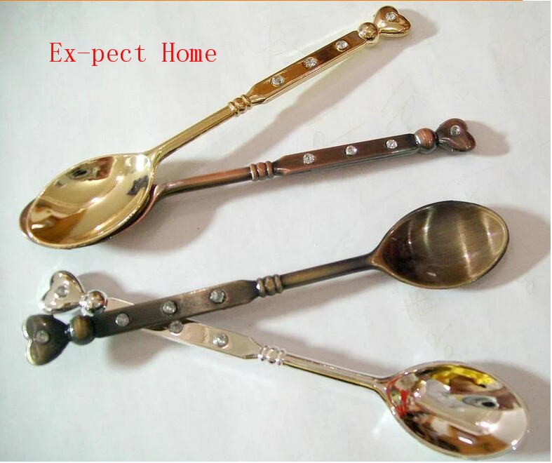 200pcs/lot Heart Shaped Handle Diamond Stainless Steel Spoon Soup Coffee Ice Cream Scoop Dessert Tea Cake Time Tableware