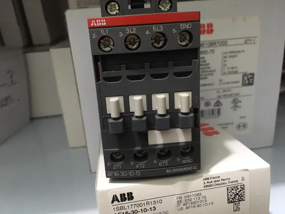 

AF16-30-10-13 100-250V Original authentic ABB three-pole contactor AF16-30-10-13 100-250V