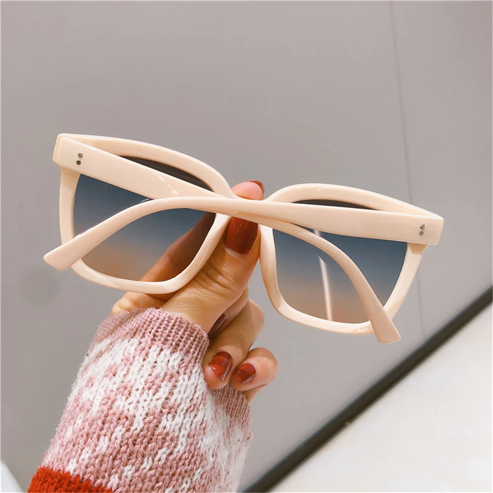 Übergroße quadratische Sonnenbrille Frauen Vintage Big Frame Frauen Sonnenbrille Mode Sonnenbrillen für Frauen/Männer Gafas de Sol