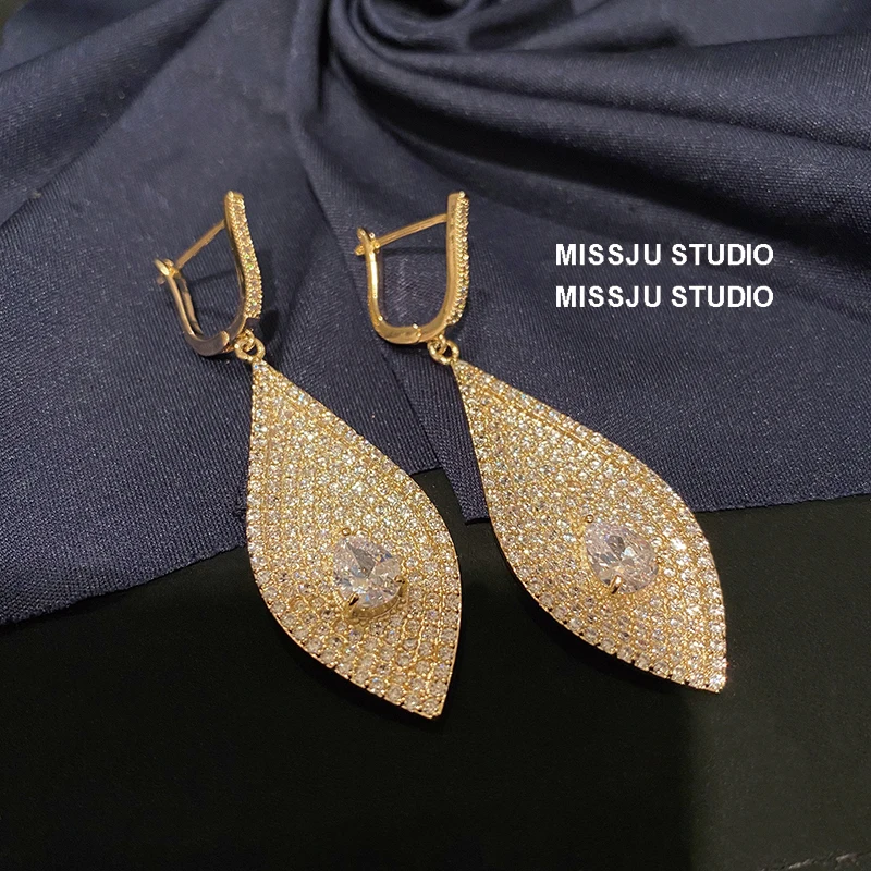 Dangle Drop Earrings For Women 925 Silver Needle Gorgeous Gold Color Leaf Shape Anniversary Fine Jewelry Ear Stud Accessories