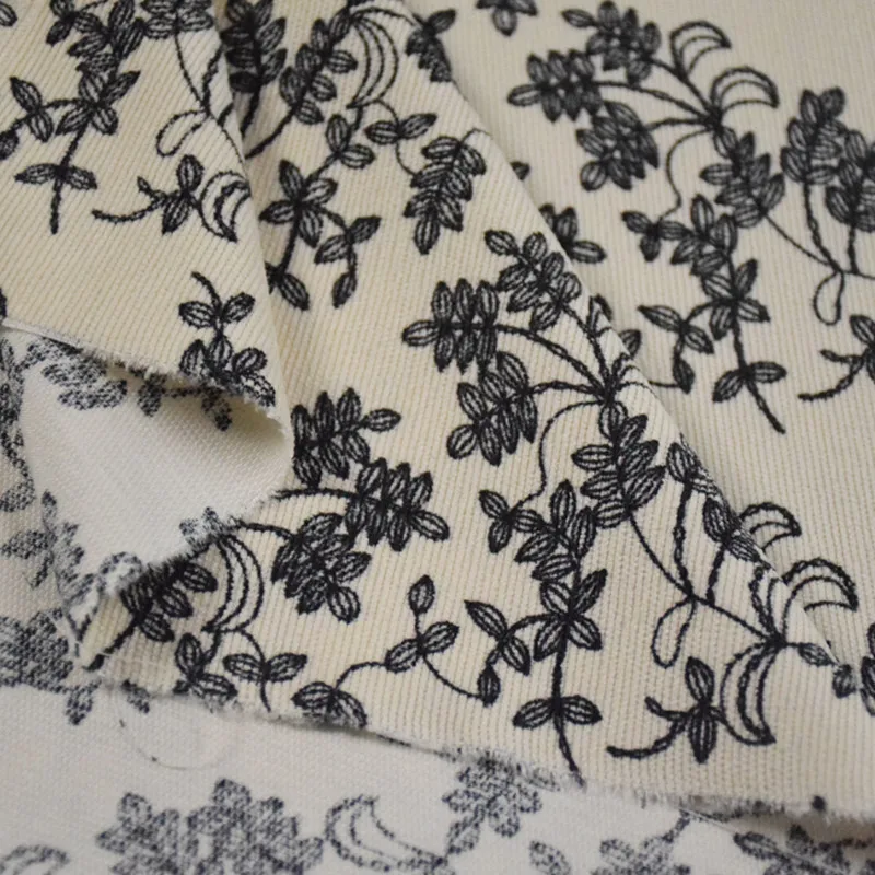 Cotton Corduroy Fabric with Retro Flower Print, Beige Bottom, Dress, Cheongsam Coat, Shoe Surface, Autumn, Winter, T1743
