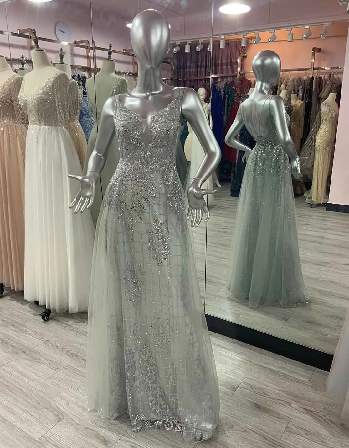 YQLNNE Sexy Silber Bling Abendkleider Lange Backless Kristall Perlen Tüll Partei Kleid Ärmel