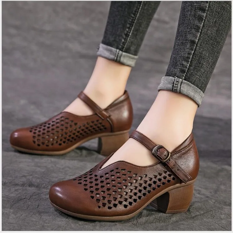 

Women Sandals 2021 New Spring Single shoes Genuine Leather Handmade Retro Mother Women Sandals Fashion Casual Hollow sandals