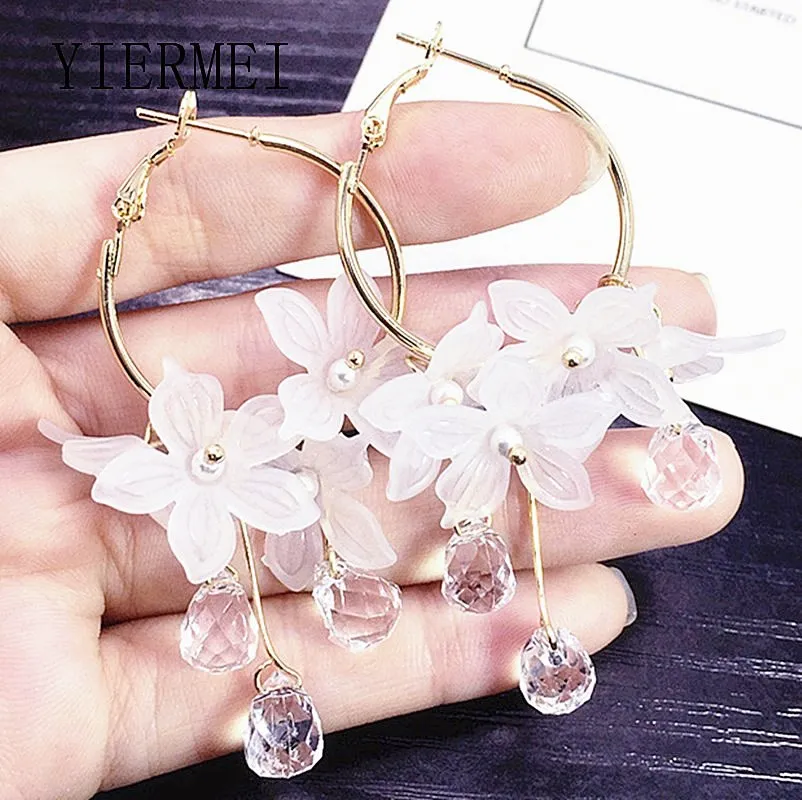 Fashionable acrylic water drop women crystal earrings Flower Rhinestone Tassel Earrings for women drops earrings Jewelry