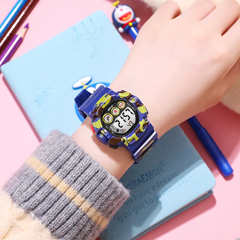 Camouflage Kinder Digitale Uhren Sport Stoppuhr Alarm Chrono LED Schwarz Licht 3ATM Wasserdicht