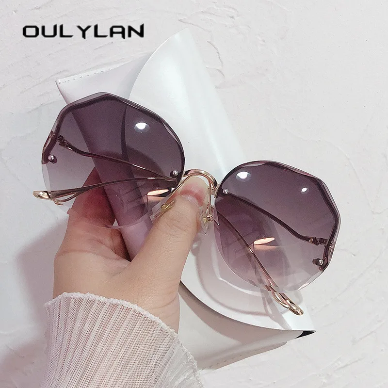 2021 Fashion Tea Gradient Sunglasses Women Ocean Water Cut Trimmed Lens Metal Curved Temples Sun Glasses Female UV400